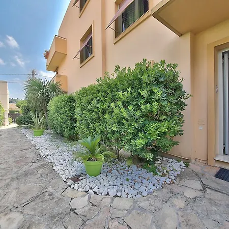 Appartement Near Cap D'antibes & Beach Two-bedroom Antibes